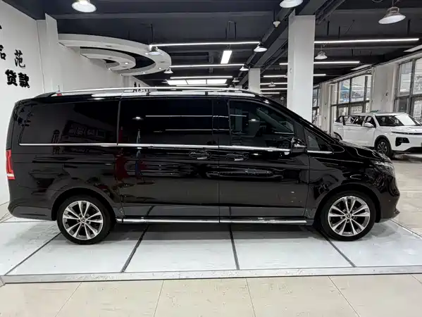 Mercedes-Benz V-Class 2022
