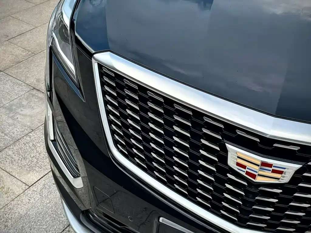 Cadillac XT5 2020 — фото 2