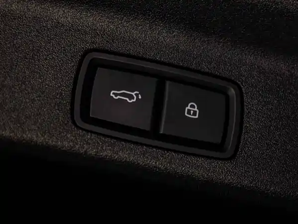 Li Auto L8 2025