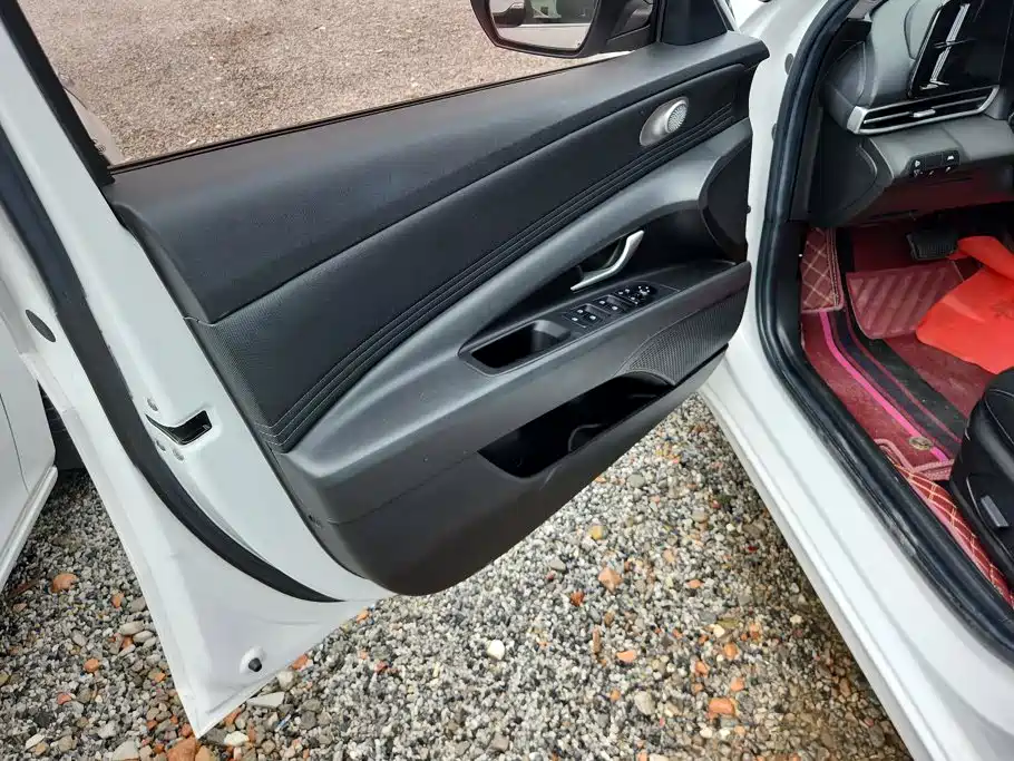 Hyundai Elantra 2021