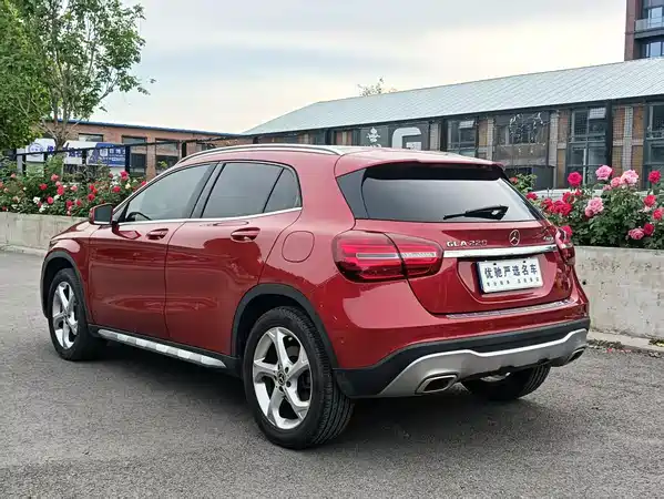 Mercedes-Benz GLA 2017