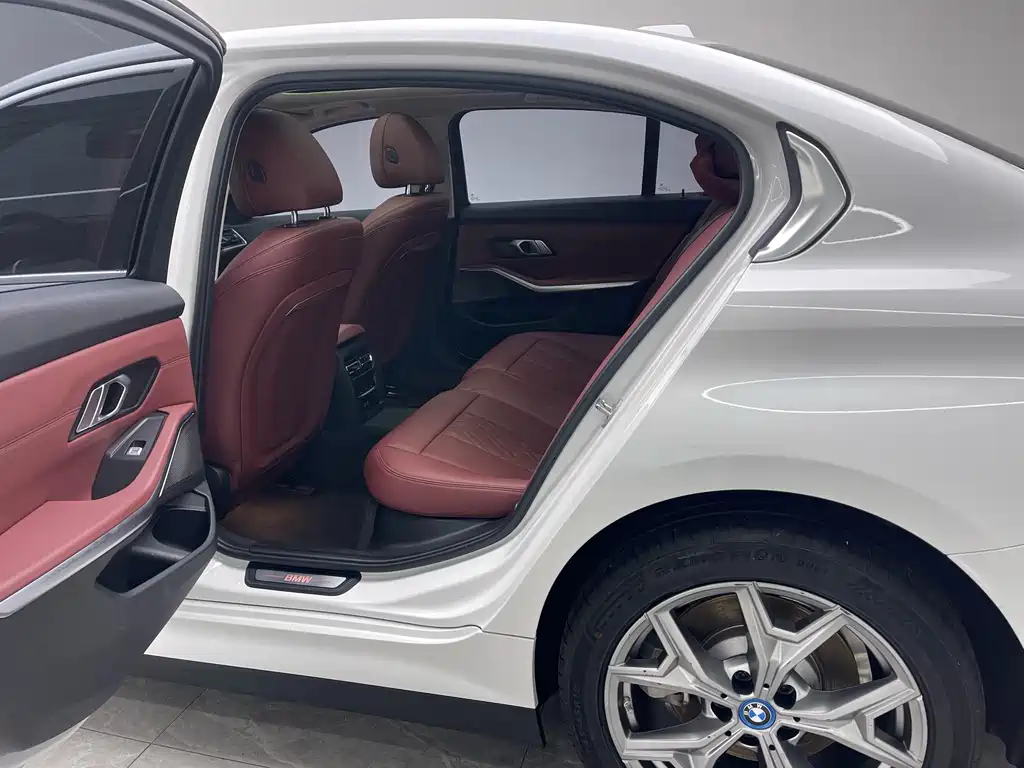 BMW i3 2023 — фото 17