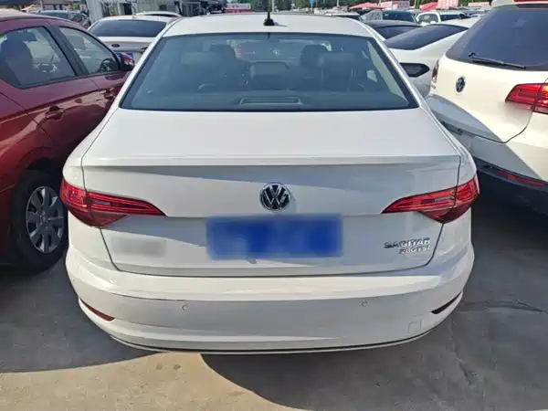 Volkswagen Sagitar 2021