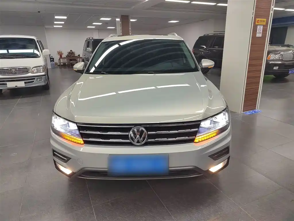 Volkswagen Tiguan L 2018 — фото 3