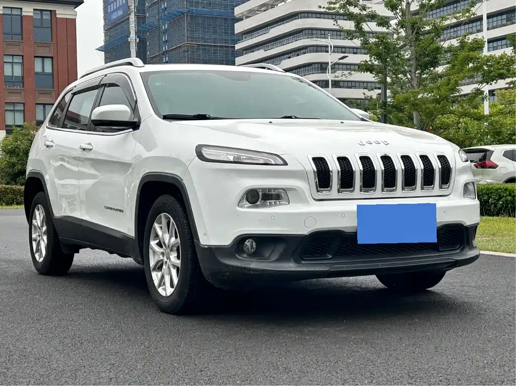 Jeep Cherokee 2016 — фото 3