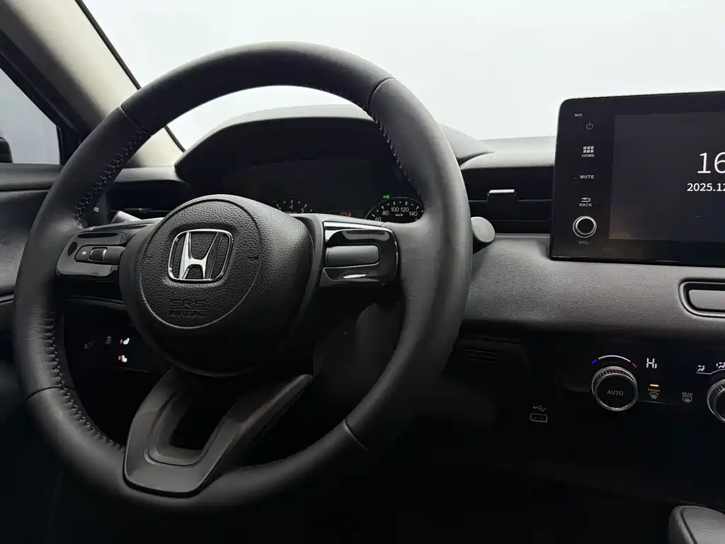 Honda Vezel 2023 — фото 9