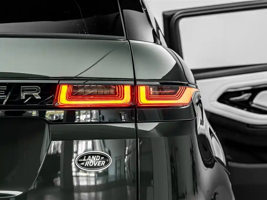 Land Rover Evoque 2022 — фото 38