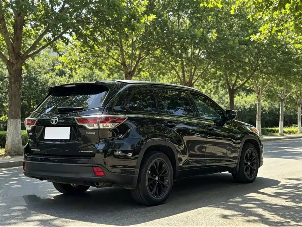 Toyota Highlander 2016