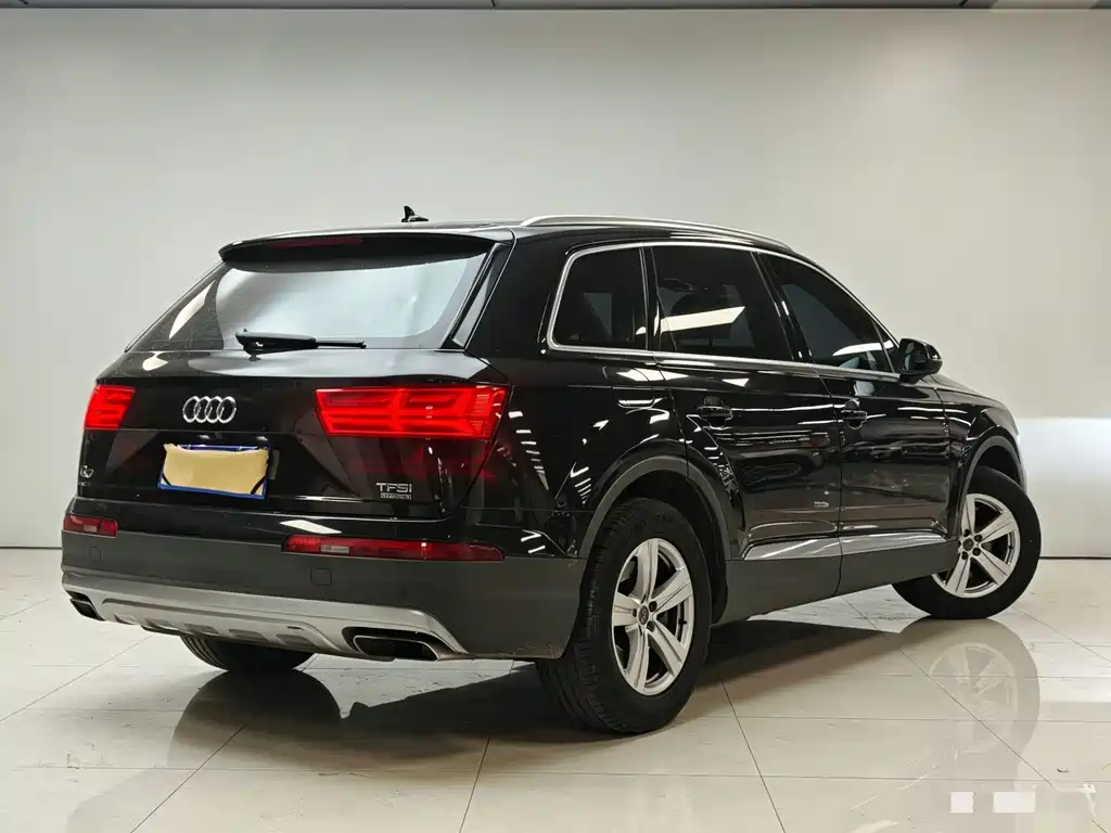 Audi Q7 2016 — фото 17