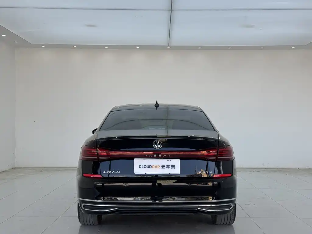Volkswagen Passat 2024