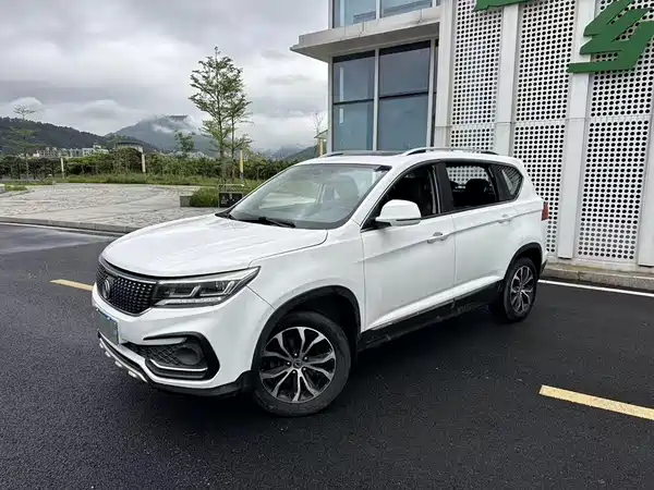 Dongfeng Jingyi X5 2017