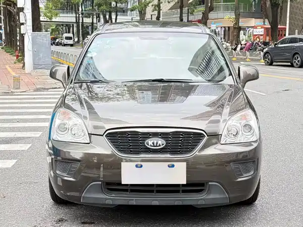 Kia Jiale 2011