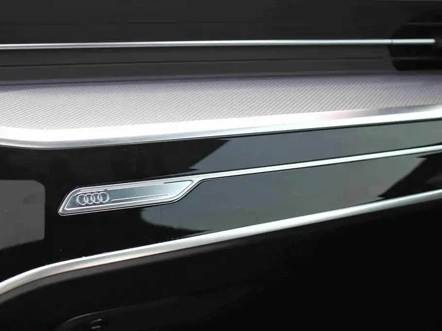 Audi A6L 2020