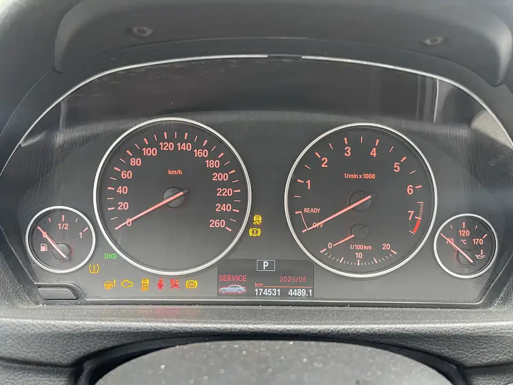 BMW 3 Series 2014 — фото 13