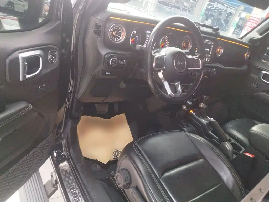 Jeep Gladiator 2022 — фото 13