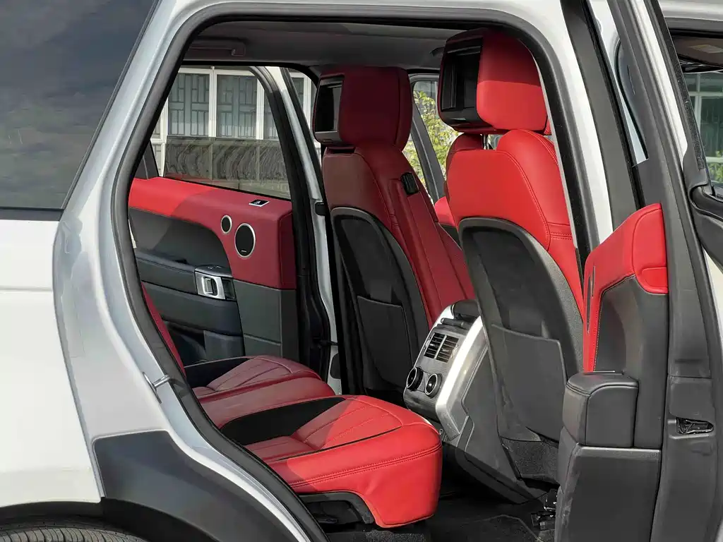 Land Rover Range Rover Sport 2021 — фото 12