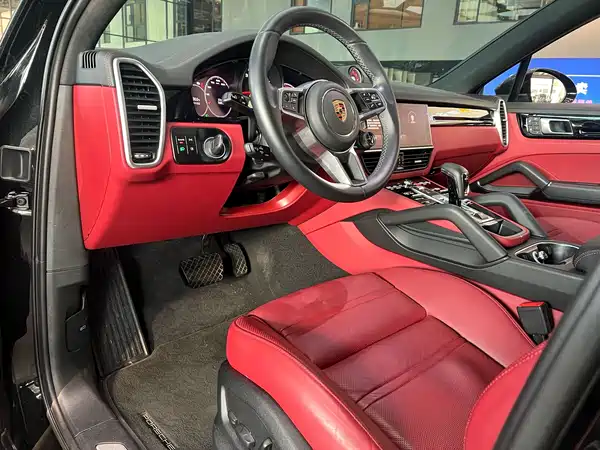Porsche Cayenne 2023