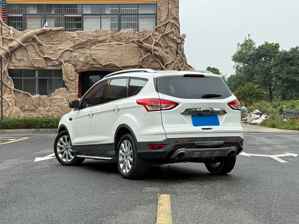 Ford Kuga 2016 — фото 3
