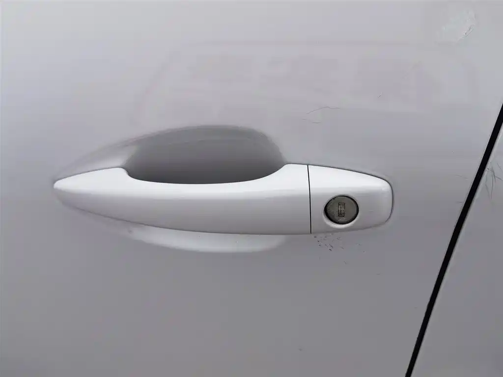 Peugeot 2008 2016 — фото 18