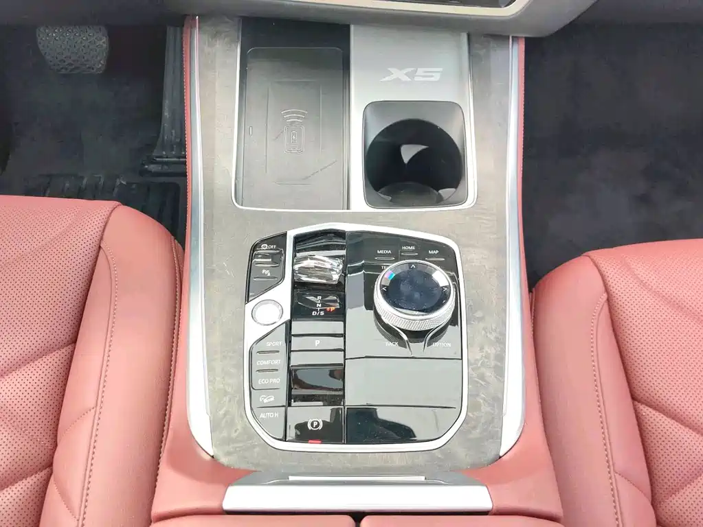 BMW X5 2025 — фото 11