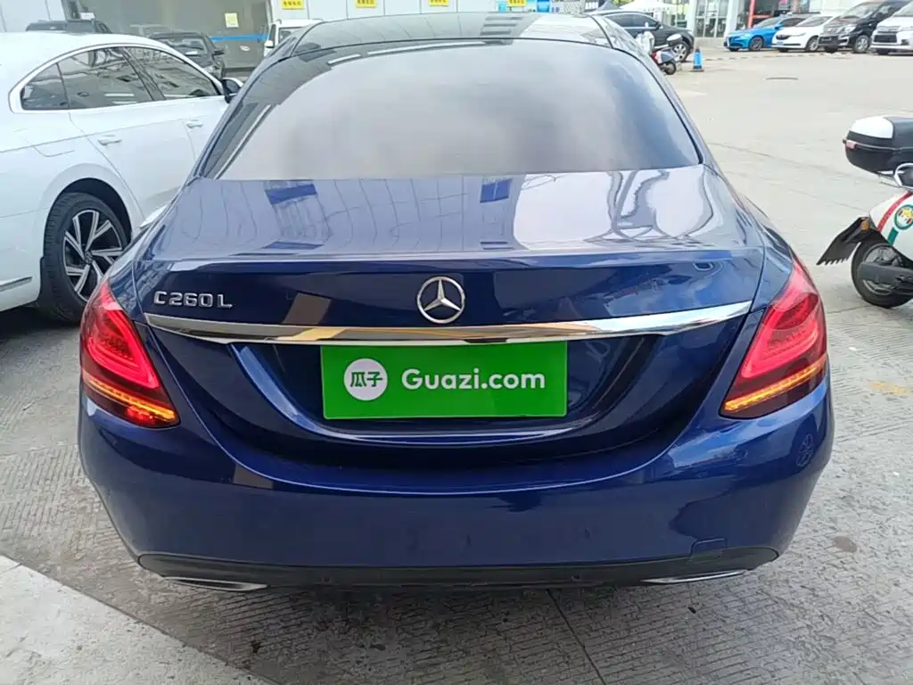 Mercedes-Benz C-Class 2021