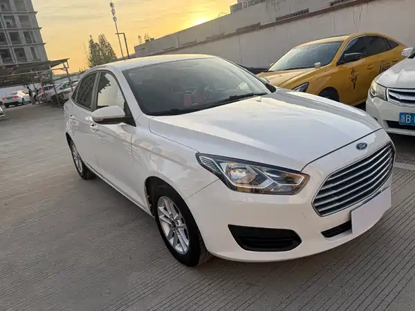 Ford Escort 2019