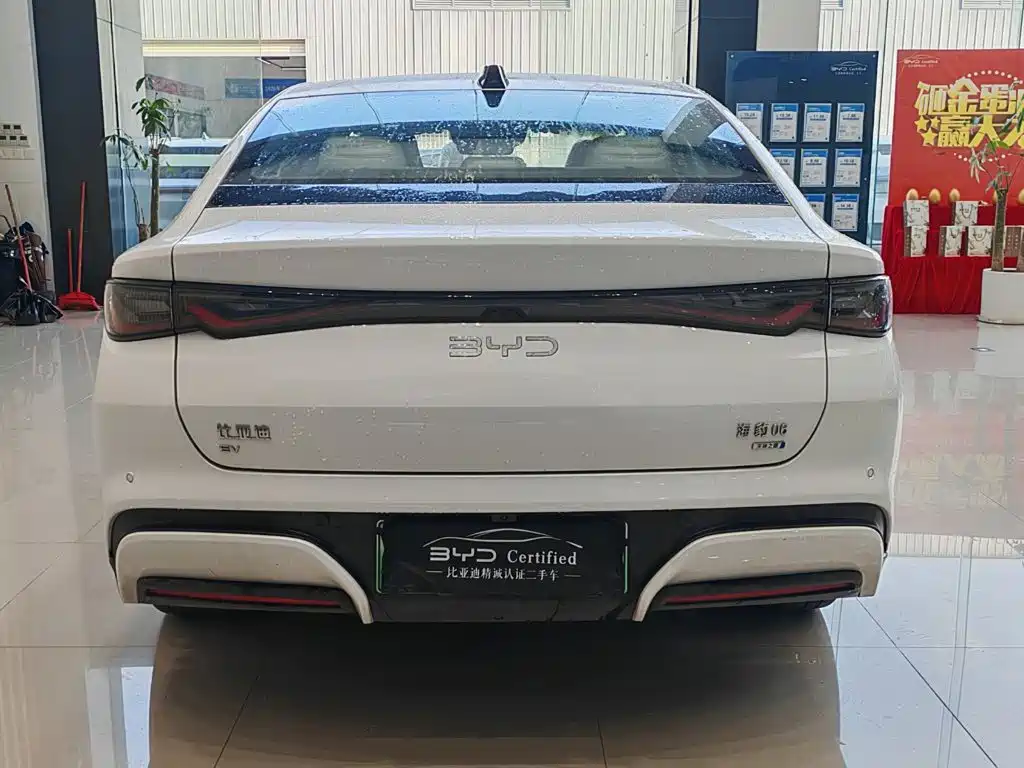 BYD Seal 06 2025 — фото 10