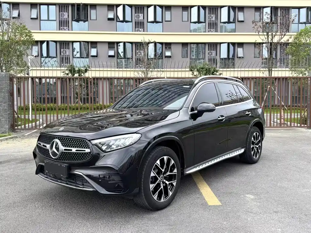 Mercedes-Benz GLC 2023 — фото 1