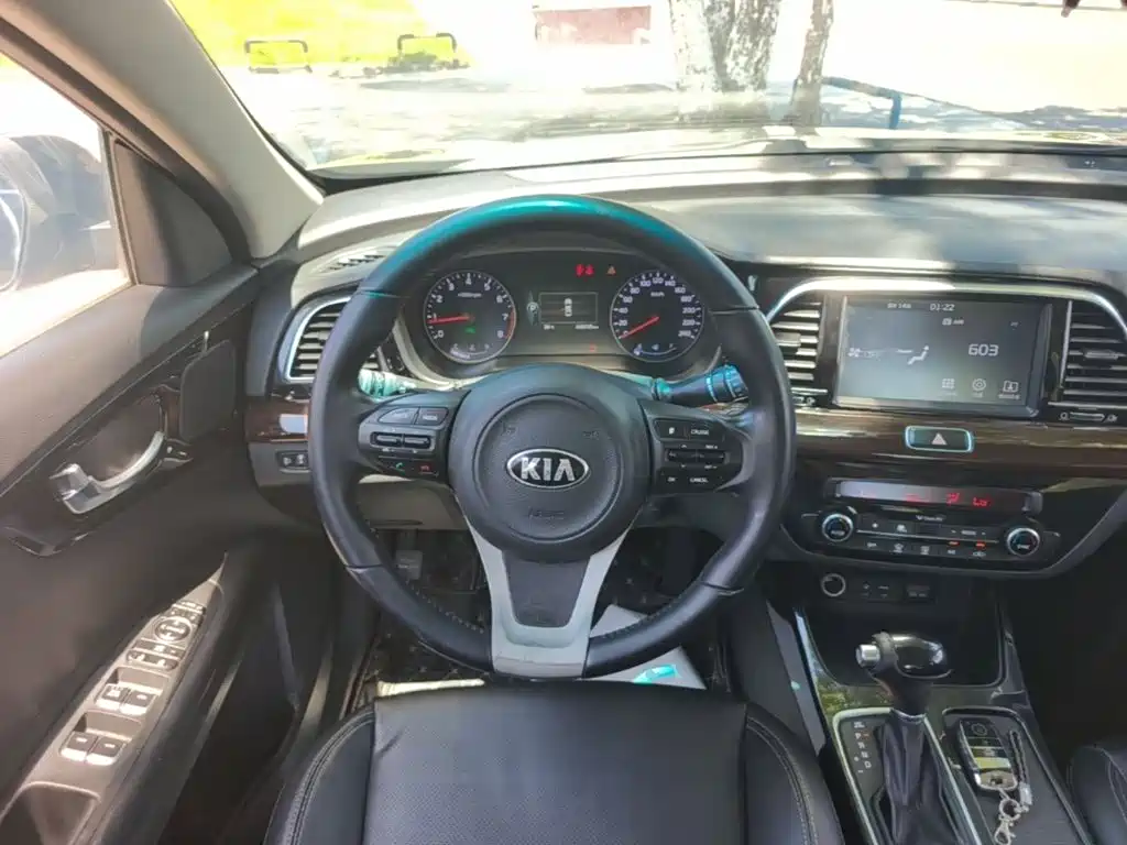 Kia K4 2015 — фото 11