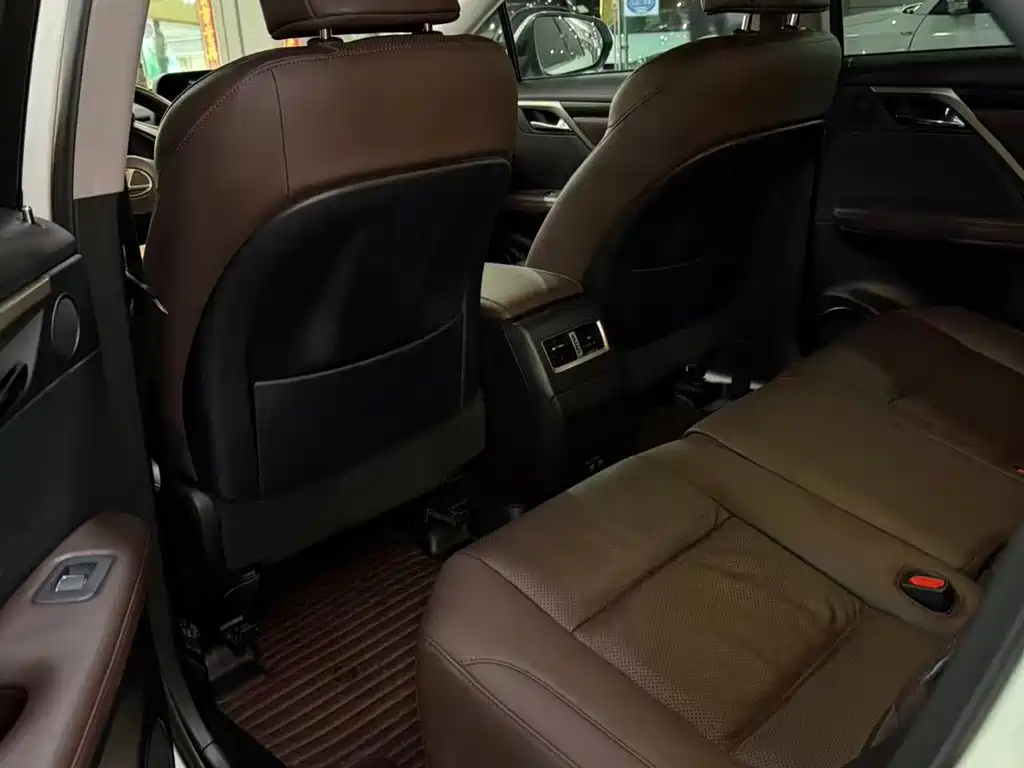 Lexus RX 2022 — фото 10