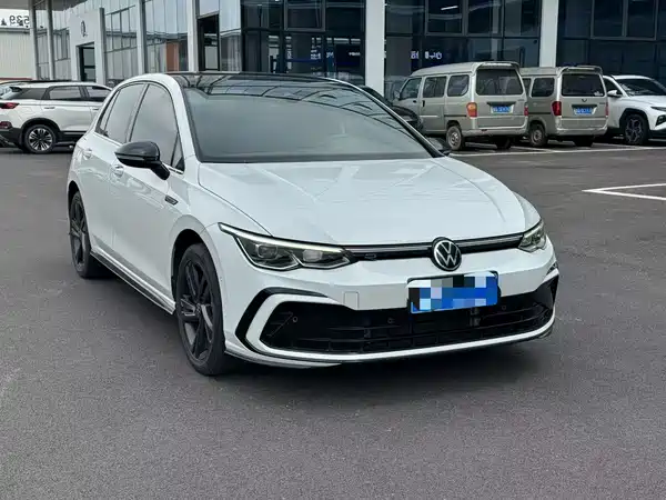 Volkswagen Golf 2022