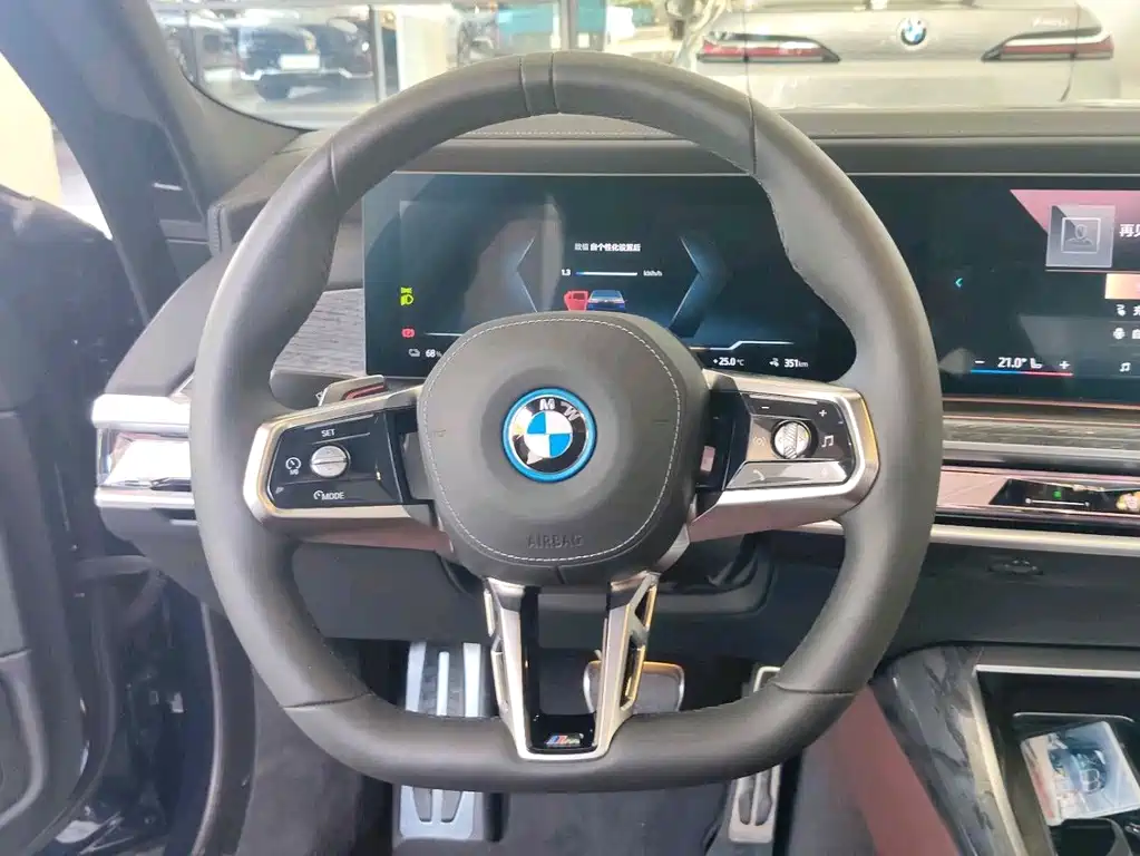 BMW i7 2026 — фото 9