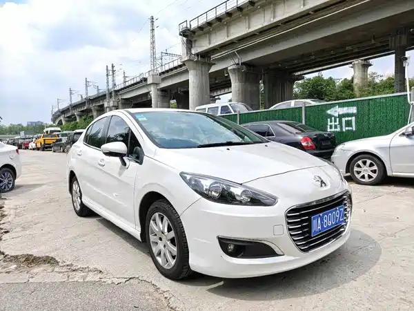 Peugeot 308 2016