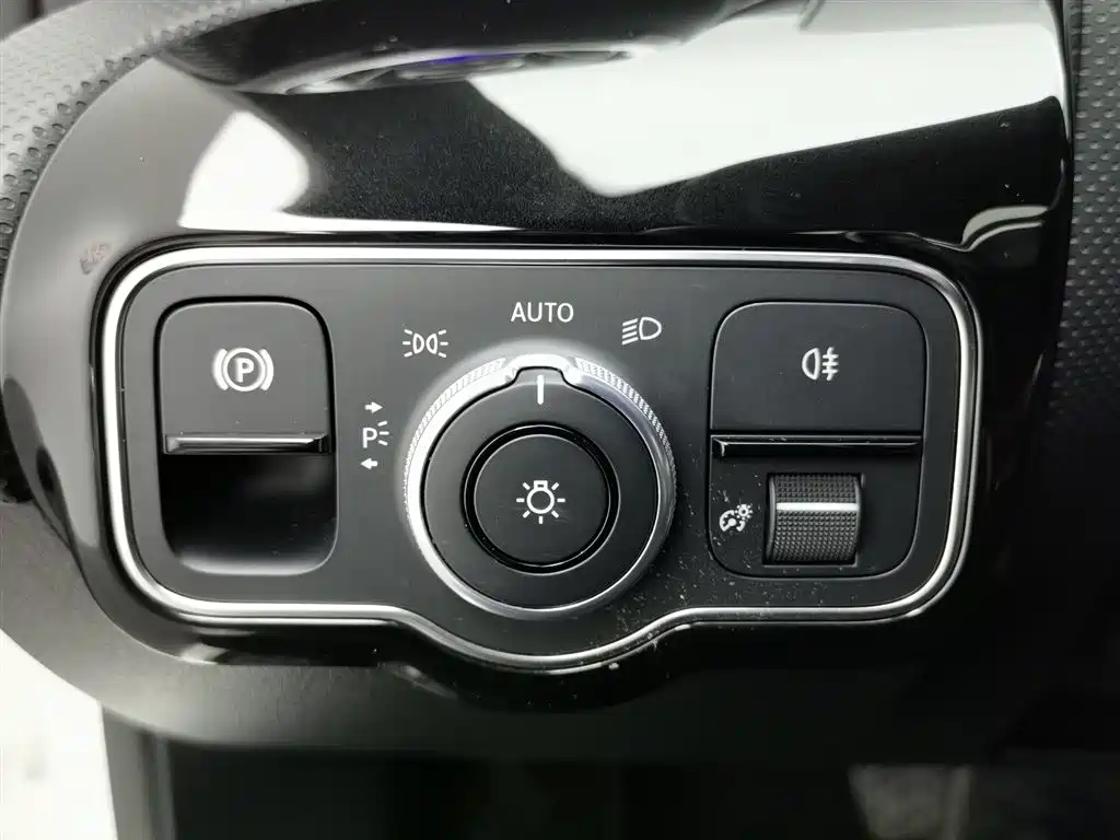 Mercedes-Benz A-Class 2020 — фото 21