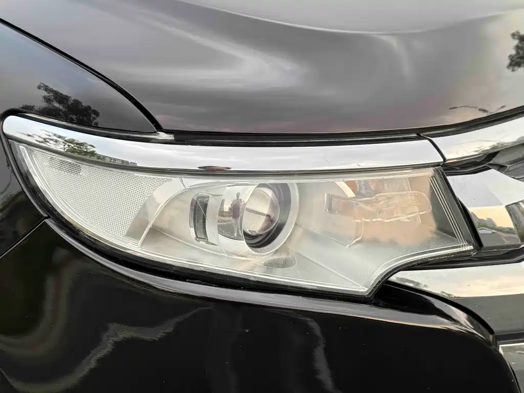 Ford Edge 2014 — фото 15