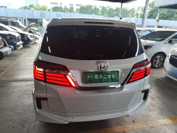Honda Elysion 2018