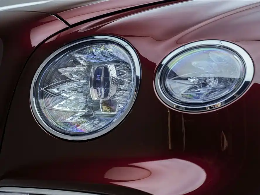 Bentley Flying Spur 2020 — фото 9