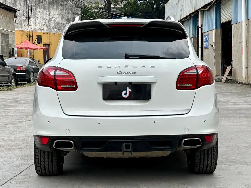 Porsche Cayenne 2015 — фото 5