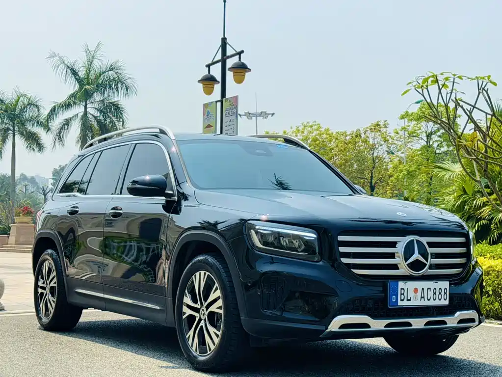 Mercedes-Benz GLB 2024 — фото 3