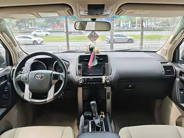 Toyota Prado 2010