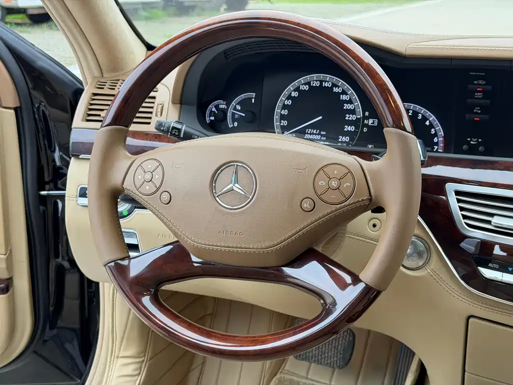 Mercedes-Benz S-Class 2011 — фото 13