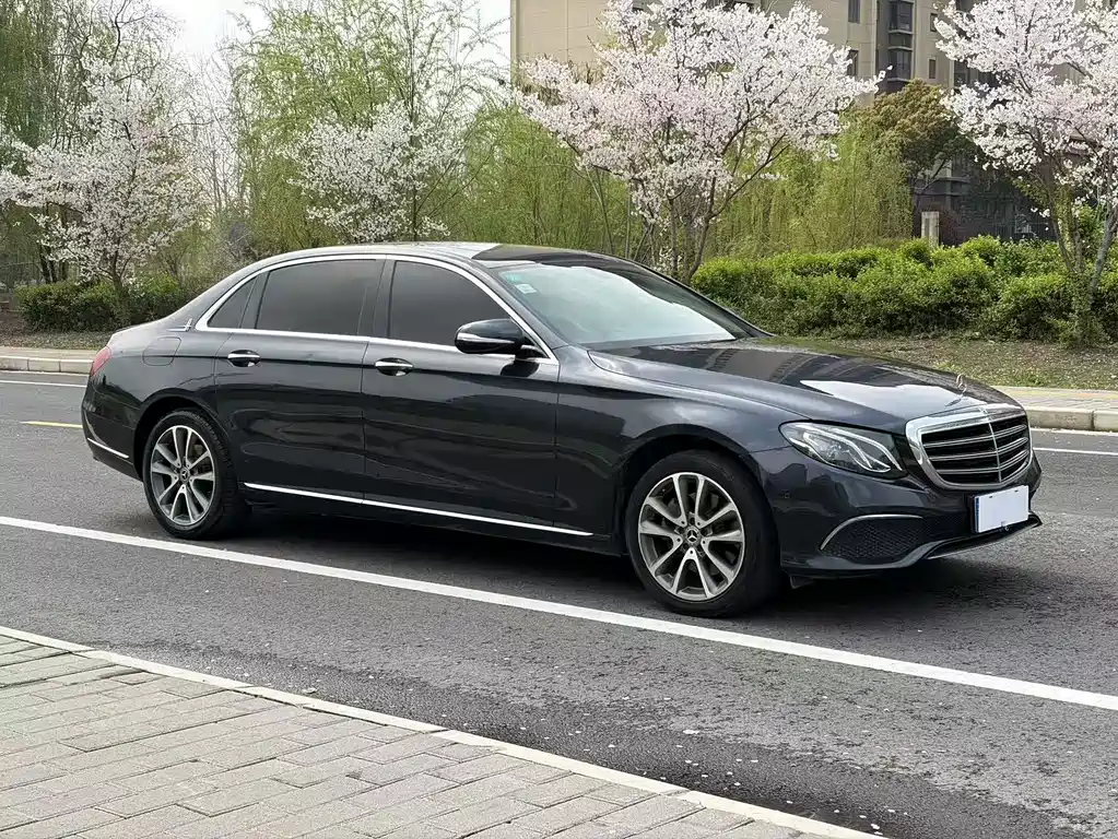 Mercedes-Benz E-Class 2019 — фото 2