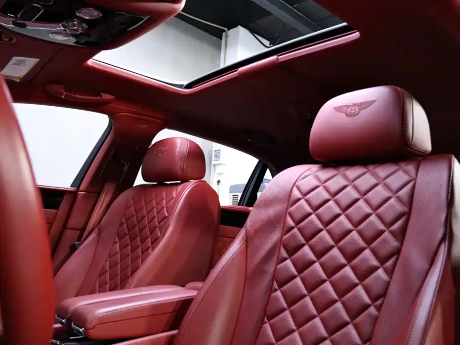 Bentley Flying Spur 2018 — фото 16