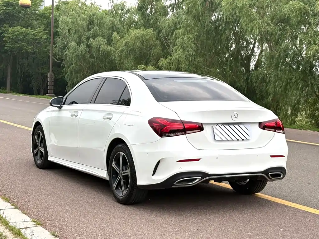 Mercedes-Benz A-Class 2023 — фото 4