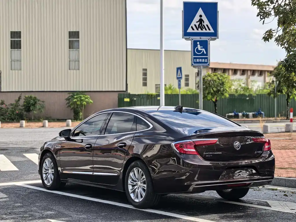Buick LaCrosse 2018 — фото 5