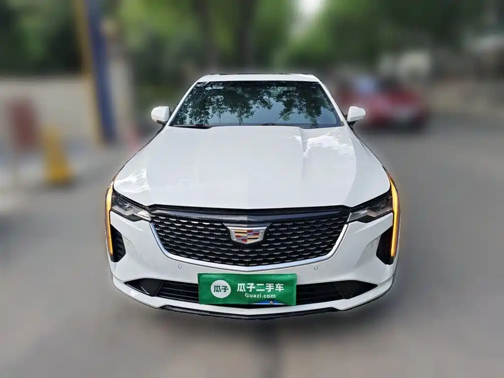 Cadillac CT4 2023 — фото 2