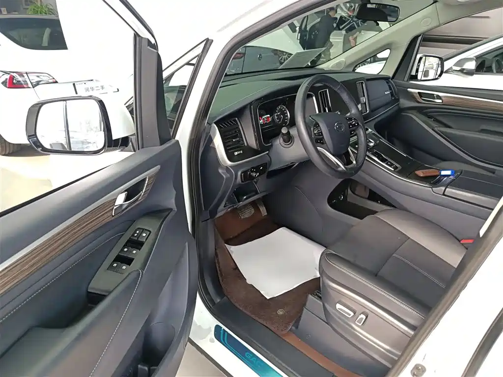 GAC Motor Trumpchi M8 2025 — фото 16