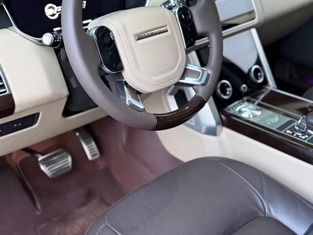 Land Rover Range Rover 2021 — фото 14