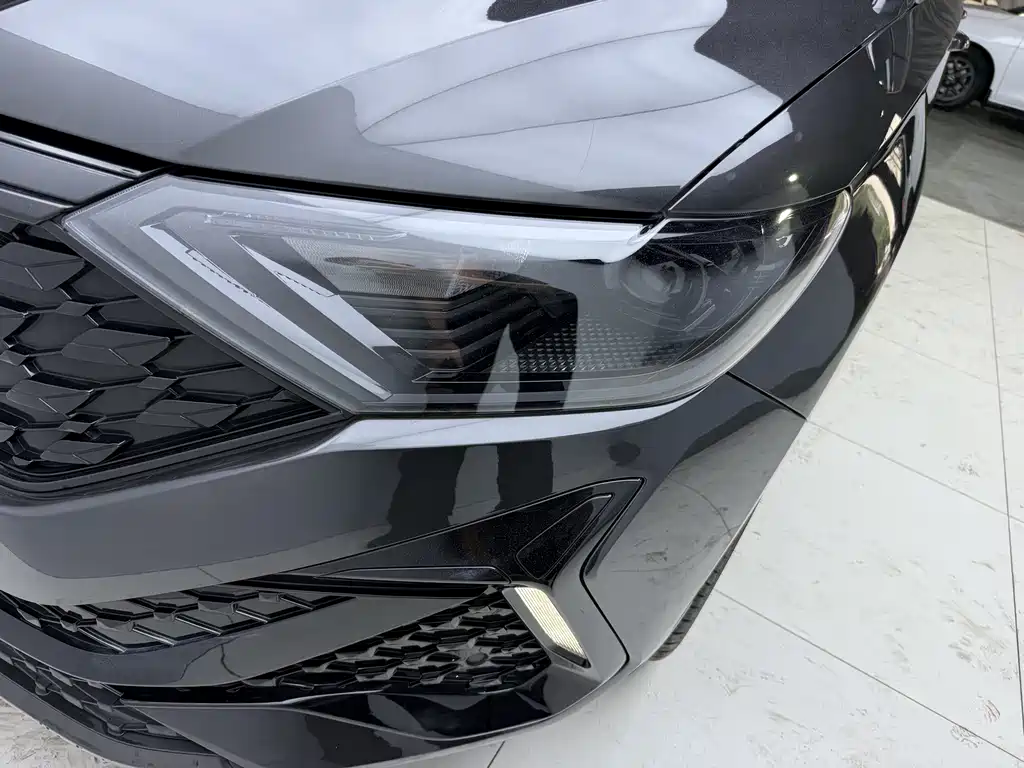 Jetta VS5 2022