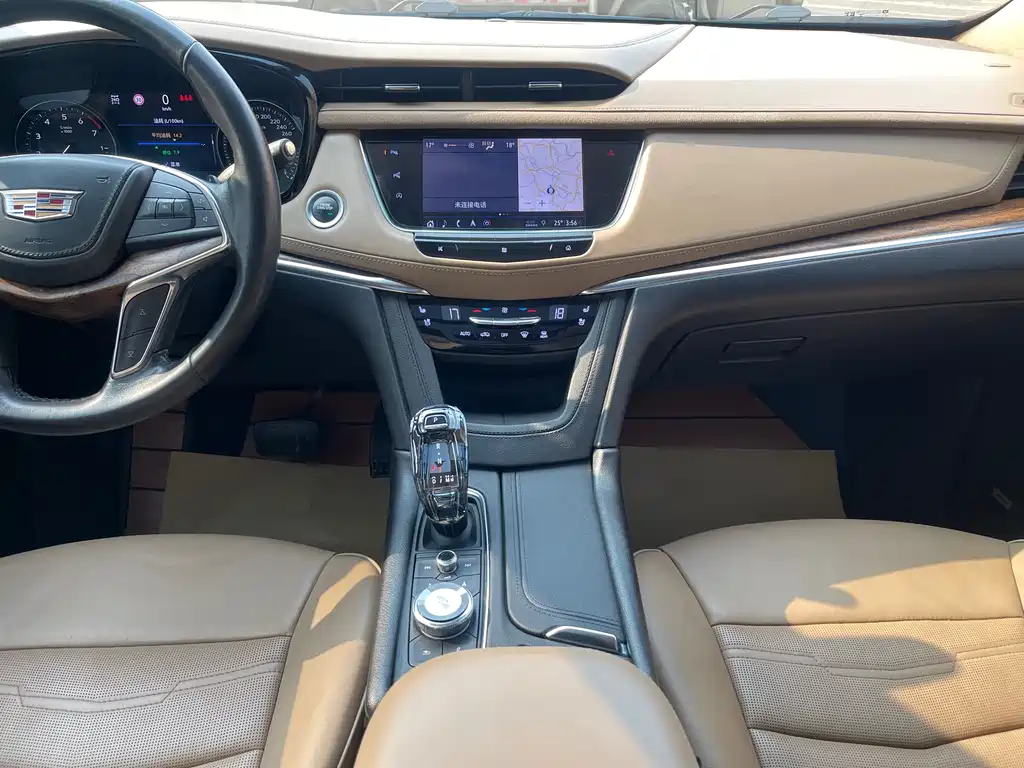 Cadillac XT5 2020 — фото 17